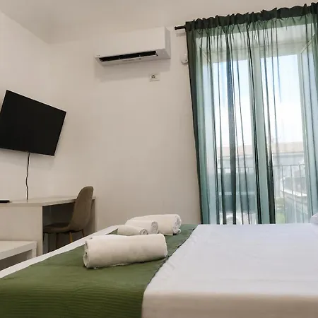 Zurria Bed & Breakfast 3*